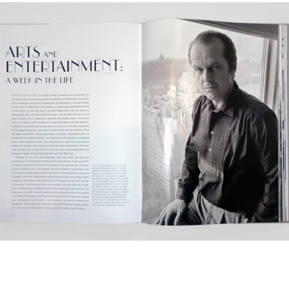 Grit and Glamour: The Street Style High Fashion and Legendary Music of the 1970s - Picture 8 of 14